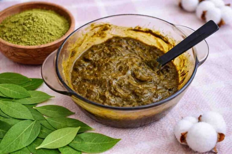 Henna Powder for Hair Coloring: A Natural Way to Nourish and Beautify Your Hair